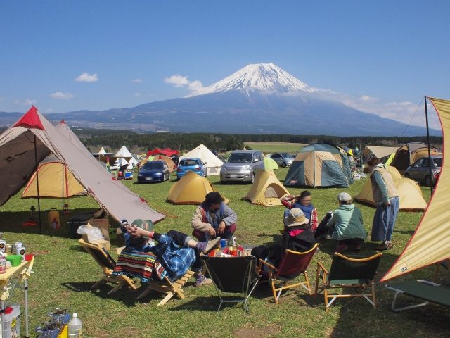 キャンプ場