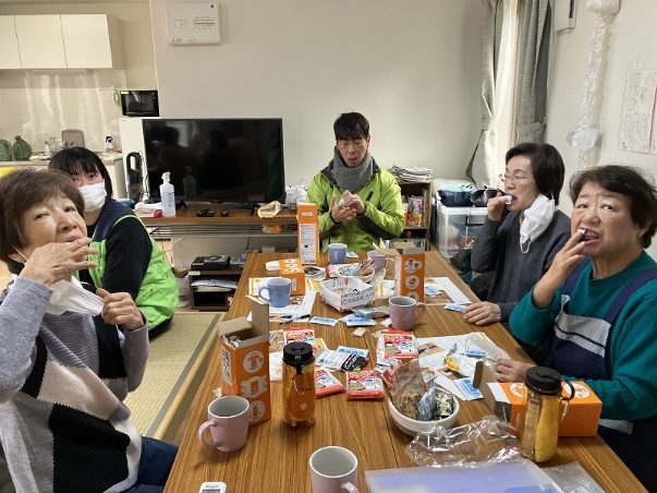 歯みがきシートを試していただいた様子